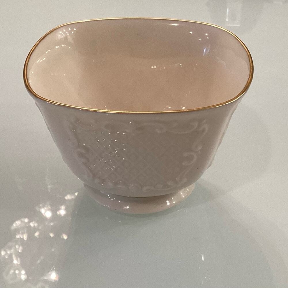 Lenox China Candy Dish in Excellent Preowned Condition!